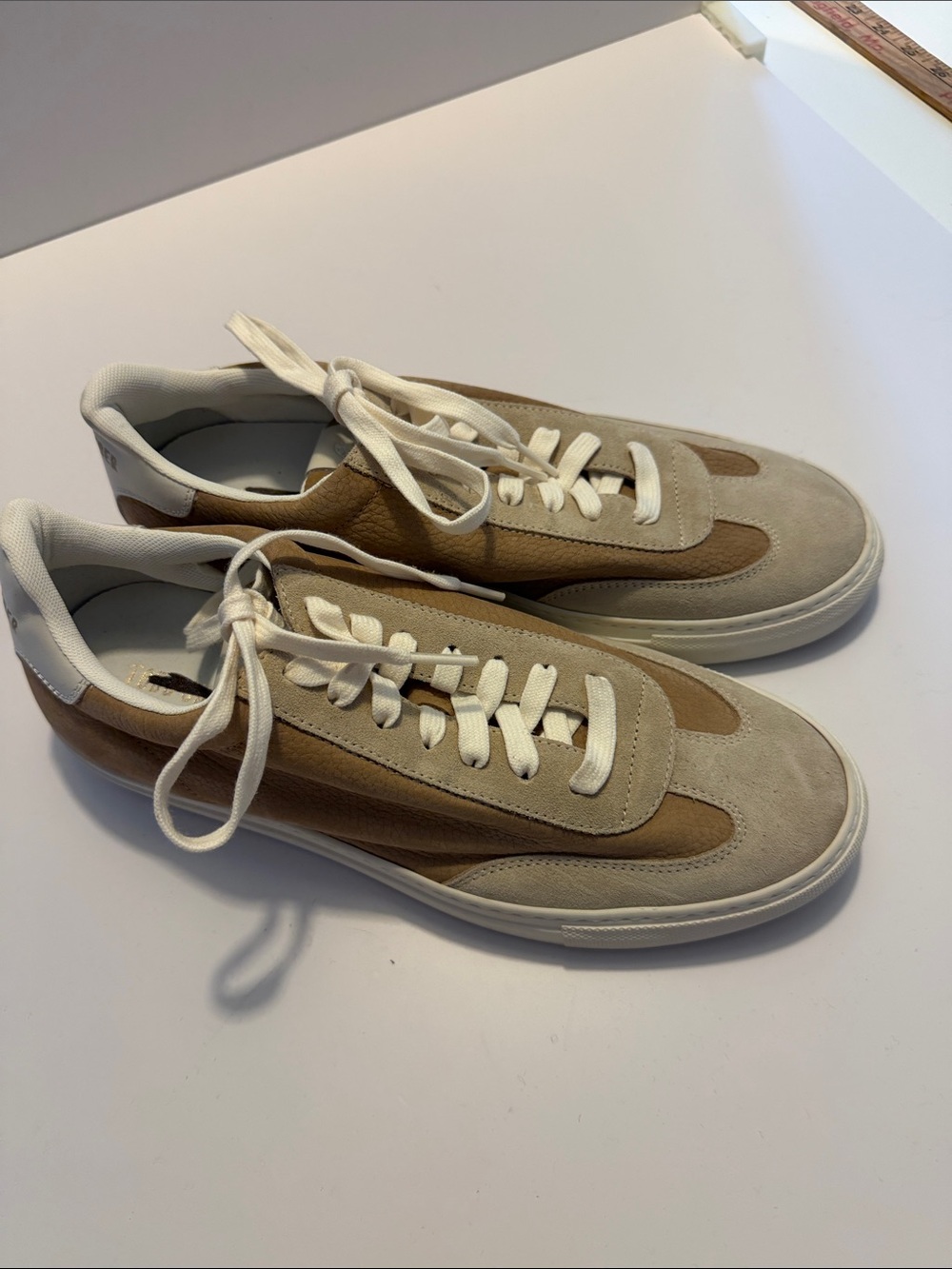 Todd Snyder Men's Suede Lace-Up Sneakers in Beige and Tan Sz 8.5. Bag8